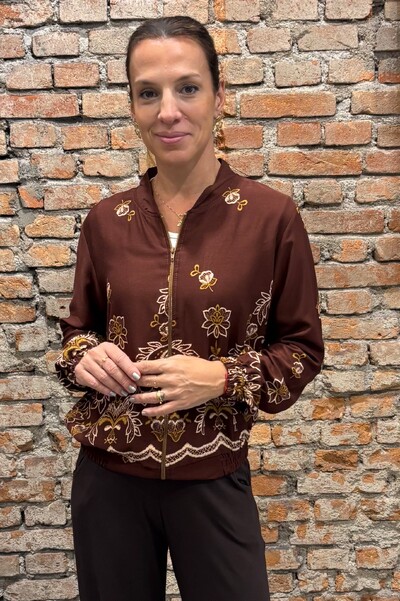 Foto Jaqueta Corta Vento com ziper.