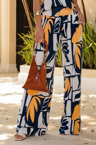 Foto Calça Pantalona Sublime em Malha Crepiada