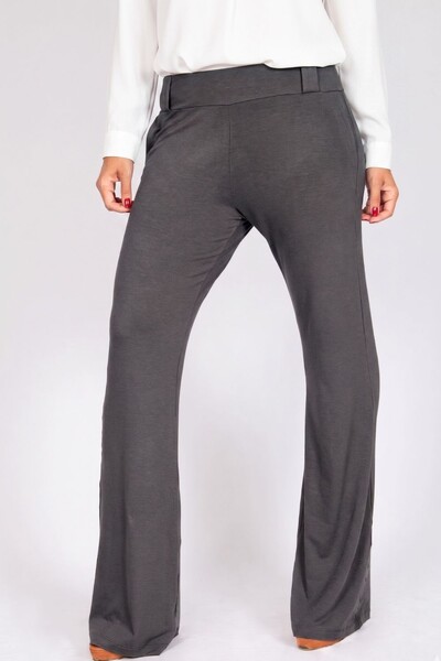 Foto Calça Flare Lisa