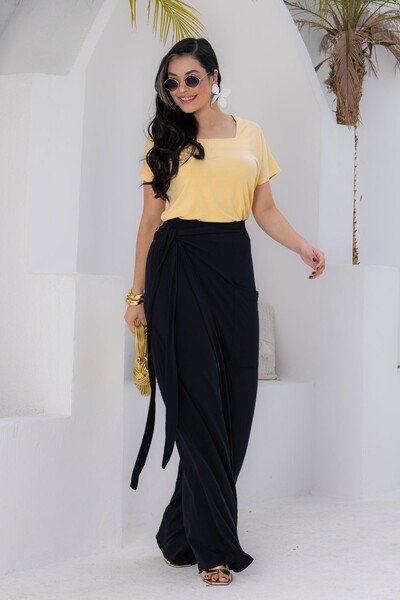 FotoBlusa Decote Quadrado em Malha Lily