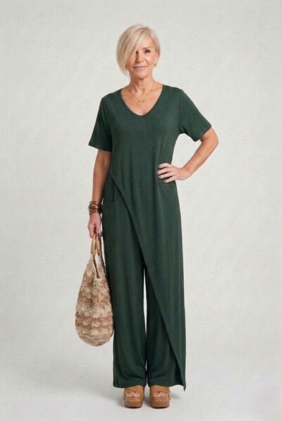 Foto Macacão com Sobreposição Clarice em malha