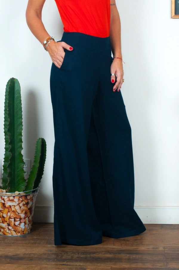Calça Pantalona Sara em Crepe Soft