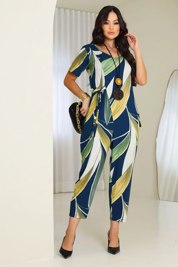 Macacão Encanto com amarração lateral em malha