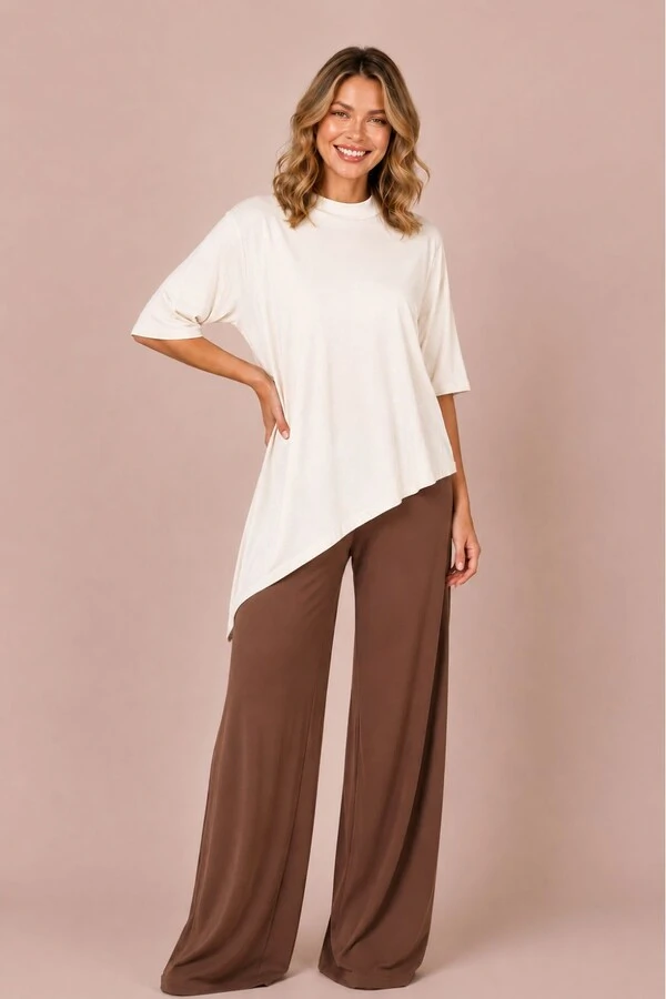 Blusa Livia com golinha assimétrica em malha