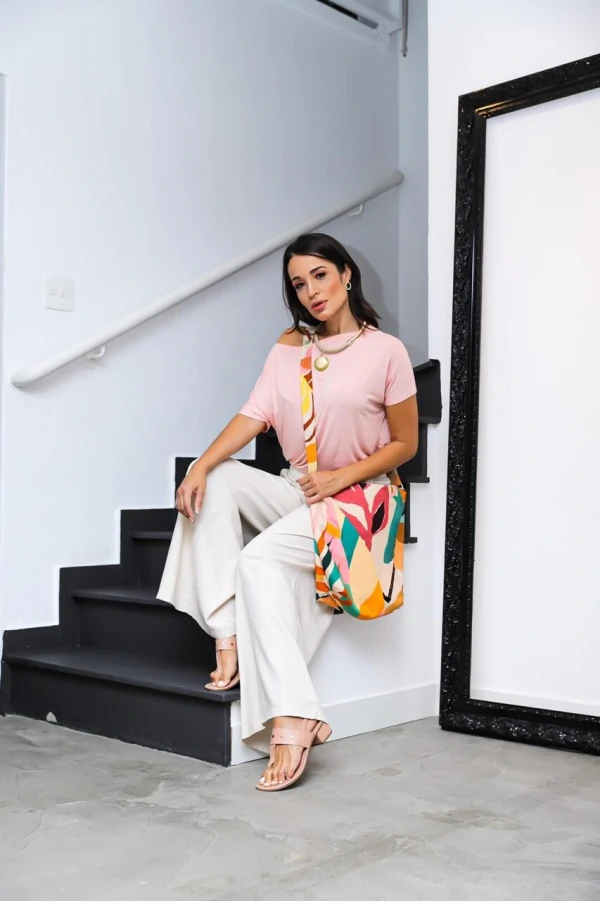 Calça Pantalona Sara em Crepe Soft