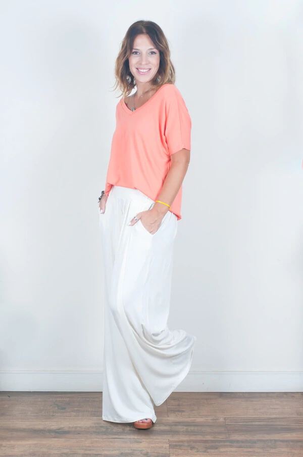 Blusa Decote V Frente e Costas Lisa