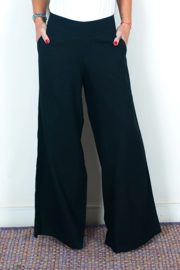Calça Pantalona Sara em Crepe Soft