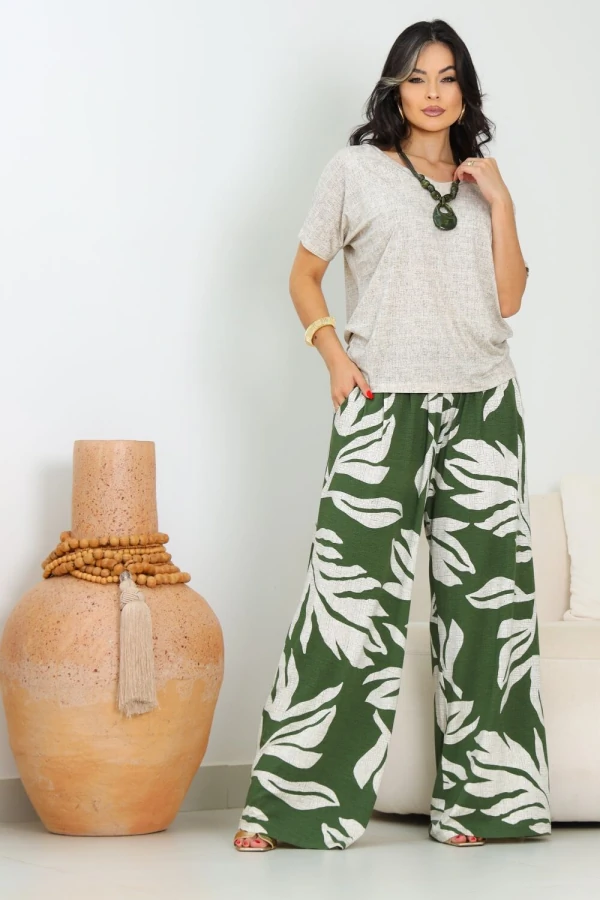 Blusa Decote V Frente e Costas Estampada