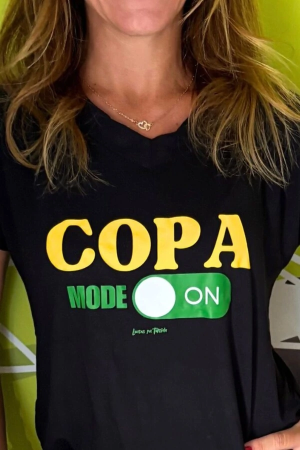 Blusa Decote V - Coleção COPA