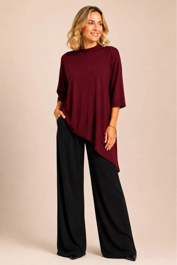 Blusa Livia com golinha assimétrica em malha