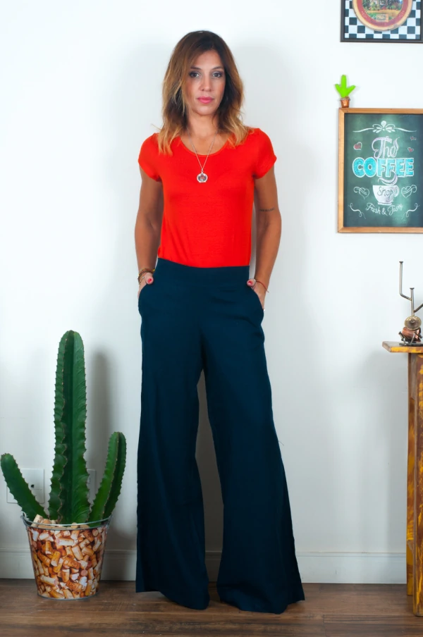 Calça Pantalona Sara em Crepe Soft