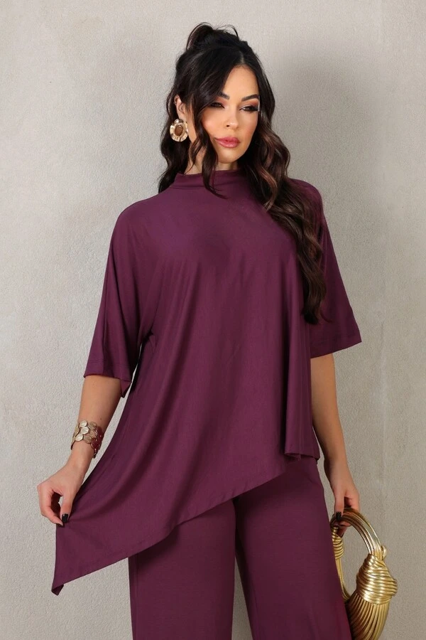 Blusa Livia com golinha assimétrica em malha