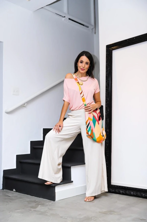Calça Pantalona Sara em Crepe Soft