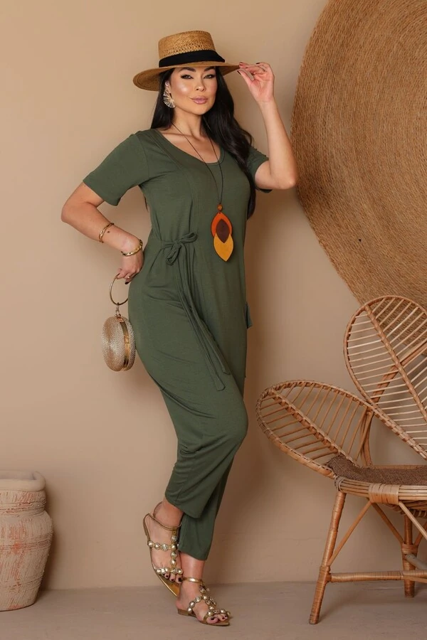 Macacão em malha crepiada com amarração Encanto