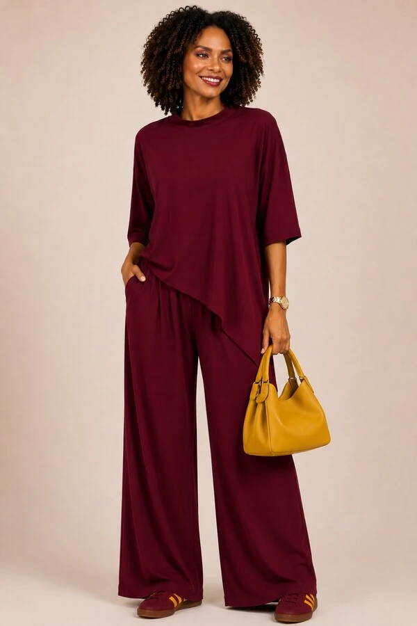 Blusa Livia com golinha assimétrica em malha