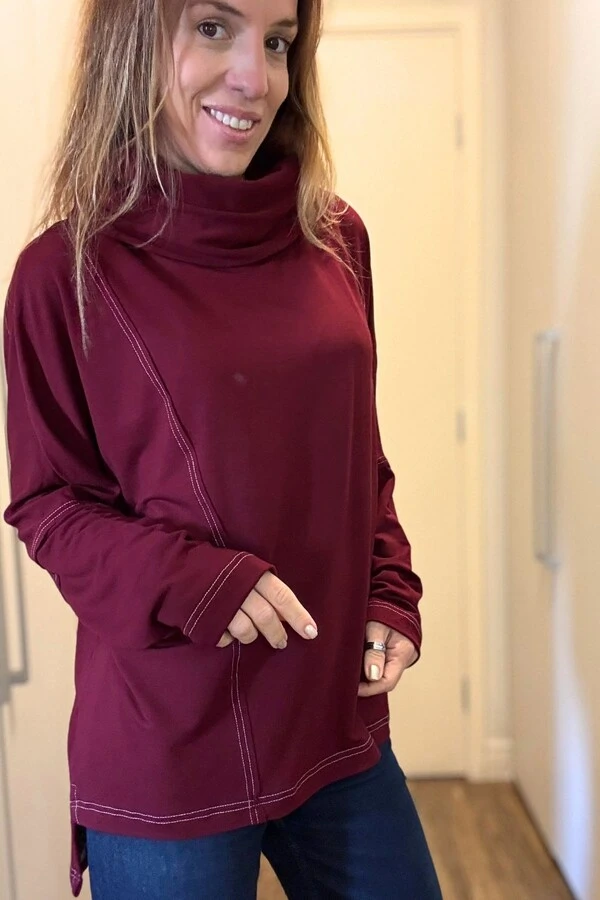 Blusa em Moletinho Gola Alta Louise