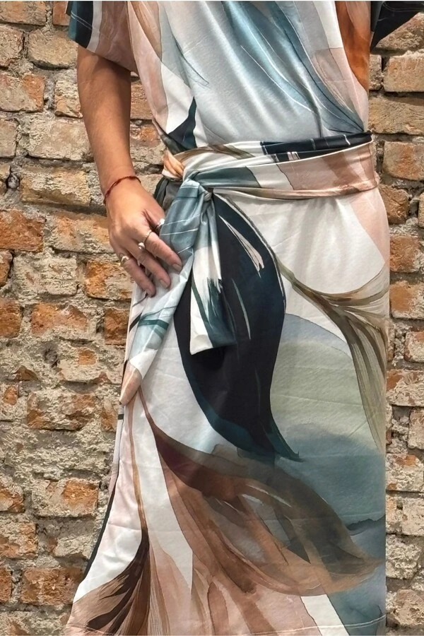 Vestido Lola em Tecido Fluity