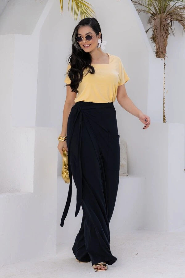 Blusa Decote Quadrado em Malha Lily