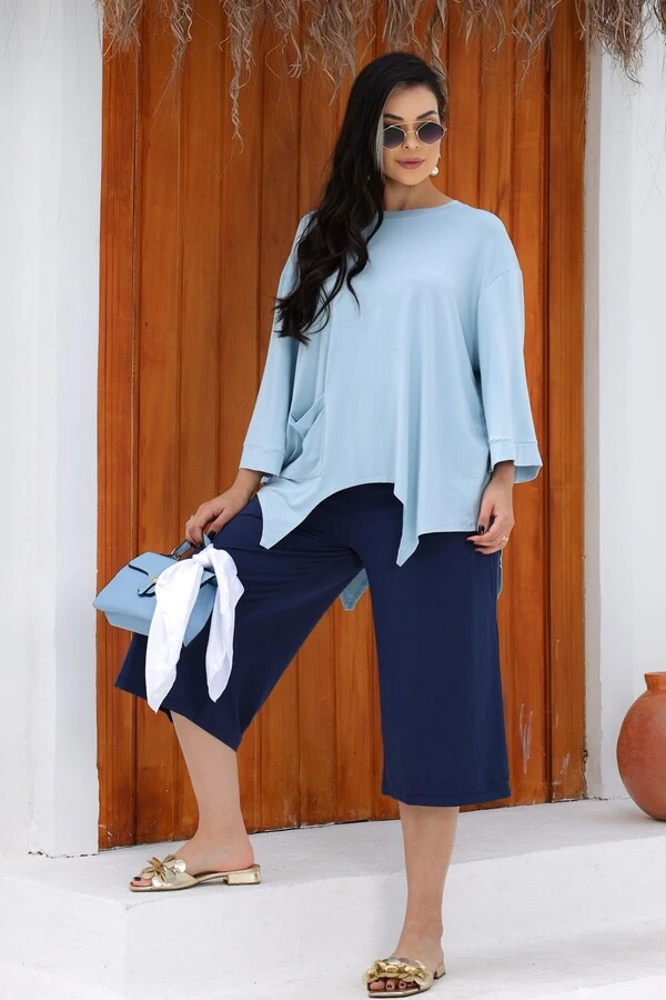 Blusa Assimétrica com bicos em malha Mila