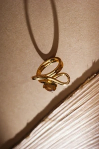 Anel Curvas Cristal Oval Fumê