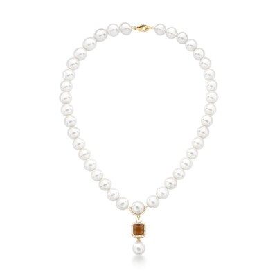 Foto Colar pérolas shell com pingente cristal fumê cravejado banhaDo a ouro