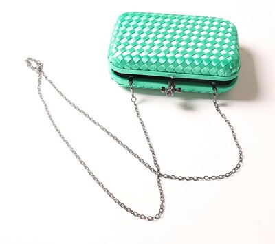 FotoClutch esmeralda fecho rodio negro