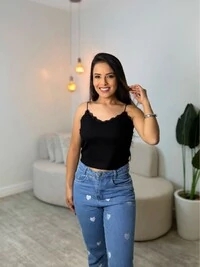 Cropped Lais