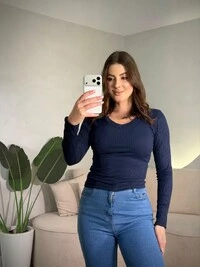 Blusinha Vitória Gola Em V BYE BYE