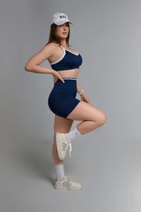 Use.Mood - Conjunto Lara