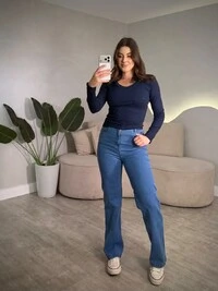 Blusinha Vitória Gola Em V BYE BYE