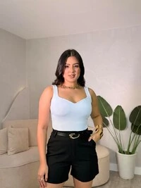 Regata Básica Com Alças Largas Mirela