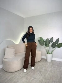 Calça Jeans Wide Leg Cargo Cintura Alta Astri