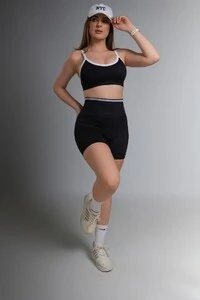 Use.Mood - Conjunto Lara