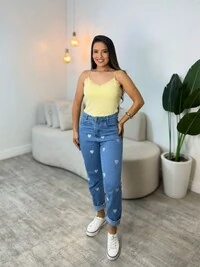 Cropped Lais