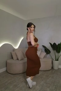 Conjunto Cropped E Saia Midi Melani