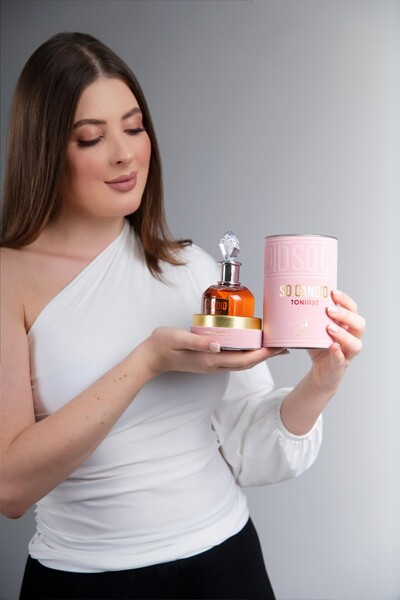 Foto Perfume Candid Tonight Maison Alhambra