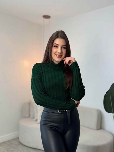 Foto Blusa Gola Alta Fernanda