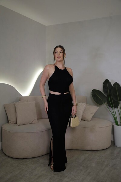Foto Conjunto Cropped E Saia Midi Alora