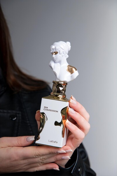 Foto Perfume Her Confession Lattafa