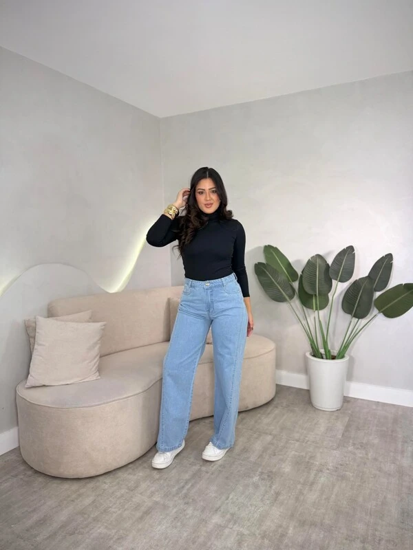 Calça Jeans Wide Leg Básica Astri