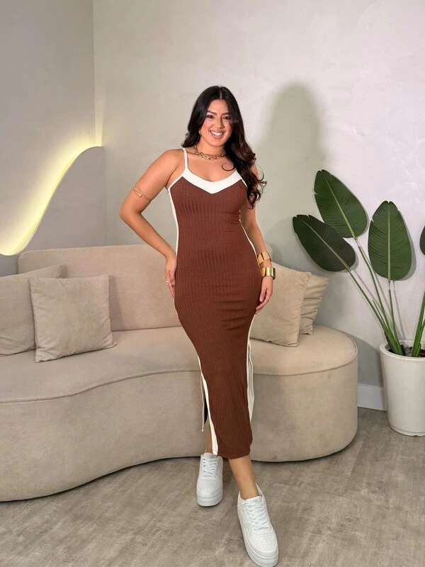 Vestido Midi Canelado Gleyce