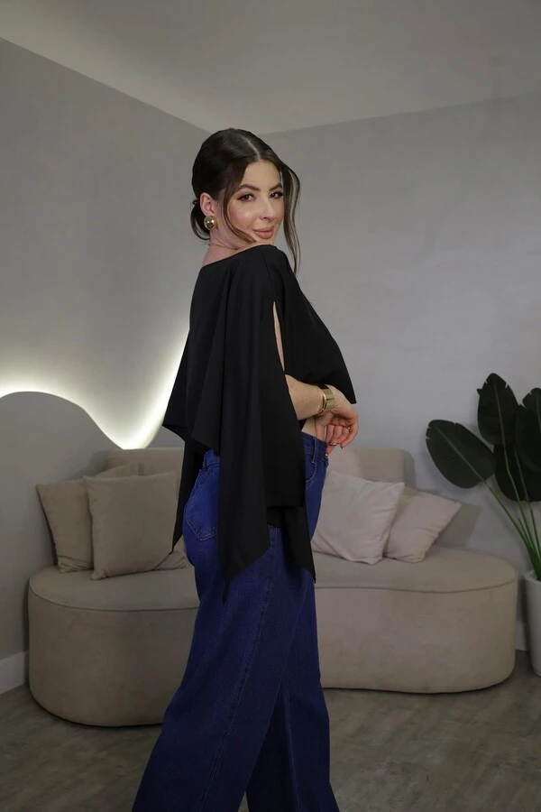 Cropped + Bata Mariza