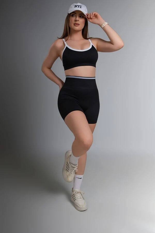 Use.Mood - Conjunto Lara