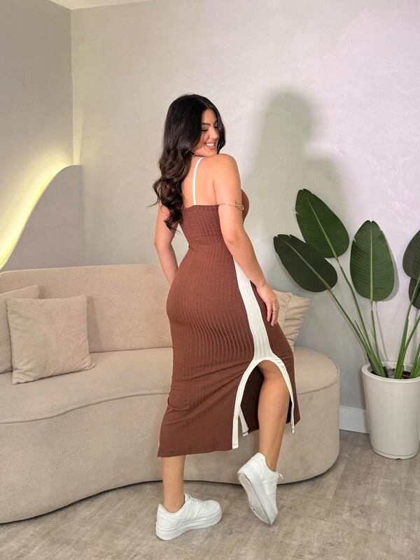 Vestido Midi Canelado Gleyce