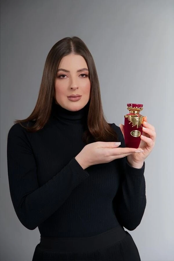 Perfume Sakeena Lattafa