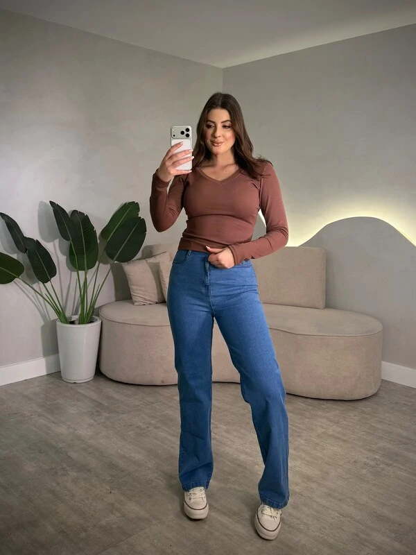 Blusinha Vitória Gola Em V BYE BYE