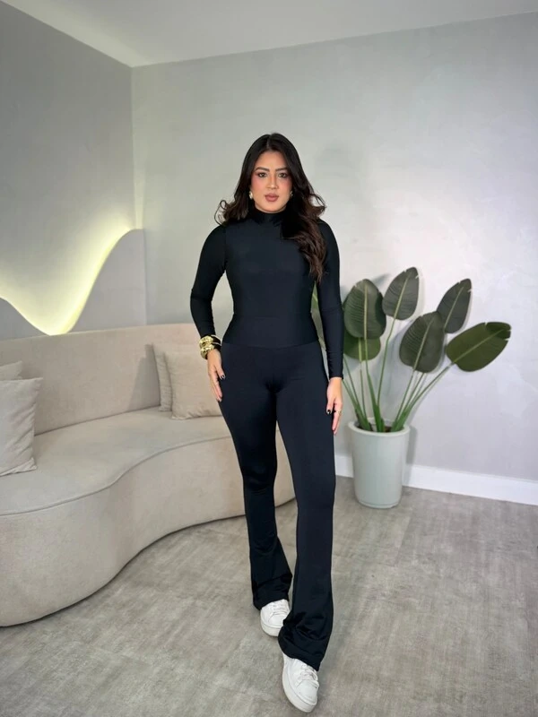 Calça Básica Flare Flanelada