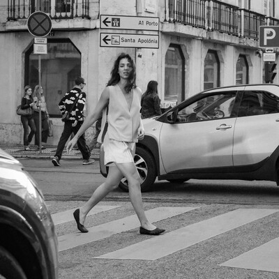 St Hommes Women — Um novo capítulo começa sob a luz de Lisboa.