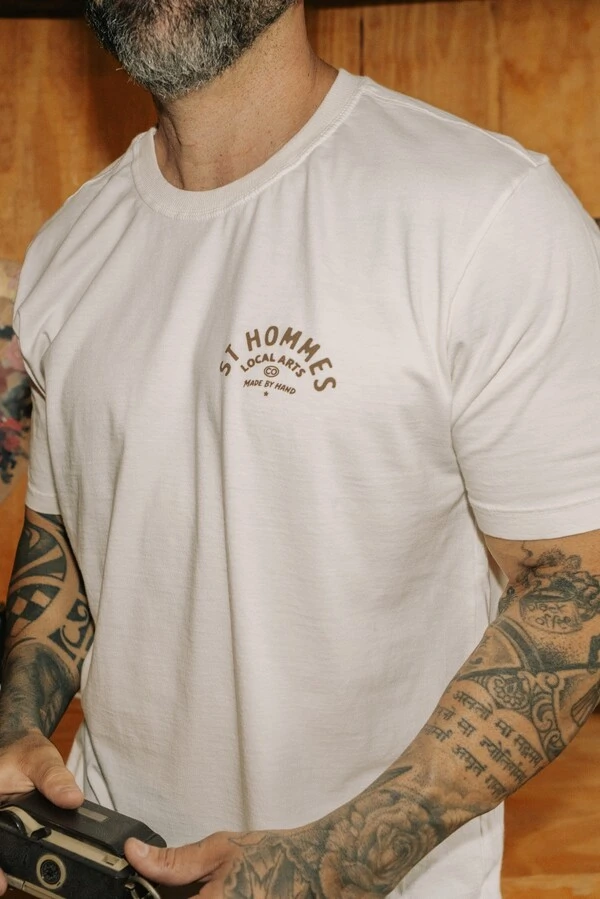 Camiseta Made By Hand