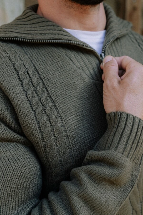 Tricô Gola com Zíper Wind Layer